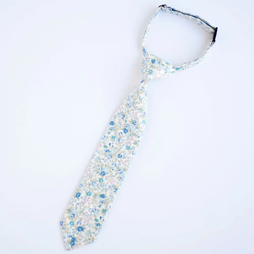 Boy's Necktie / Blossoms In Blue