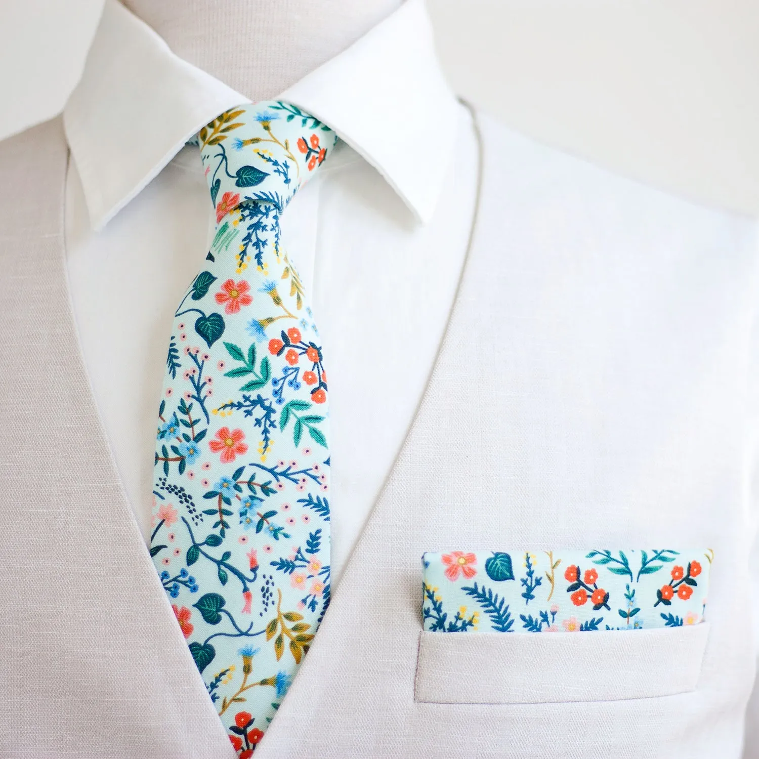 Men's Pocket Square / Mint Metallic Floral