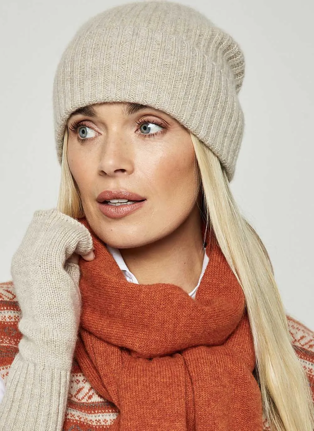 Ribbed Cashmere Hat - Chinchilla